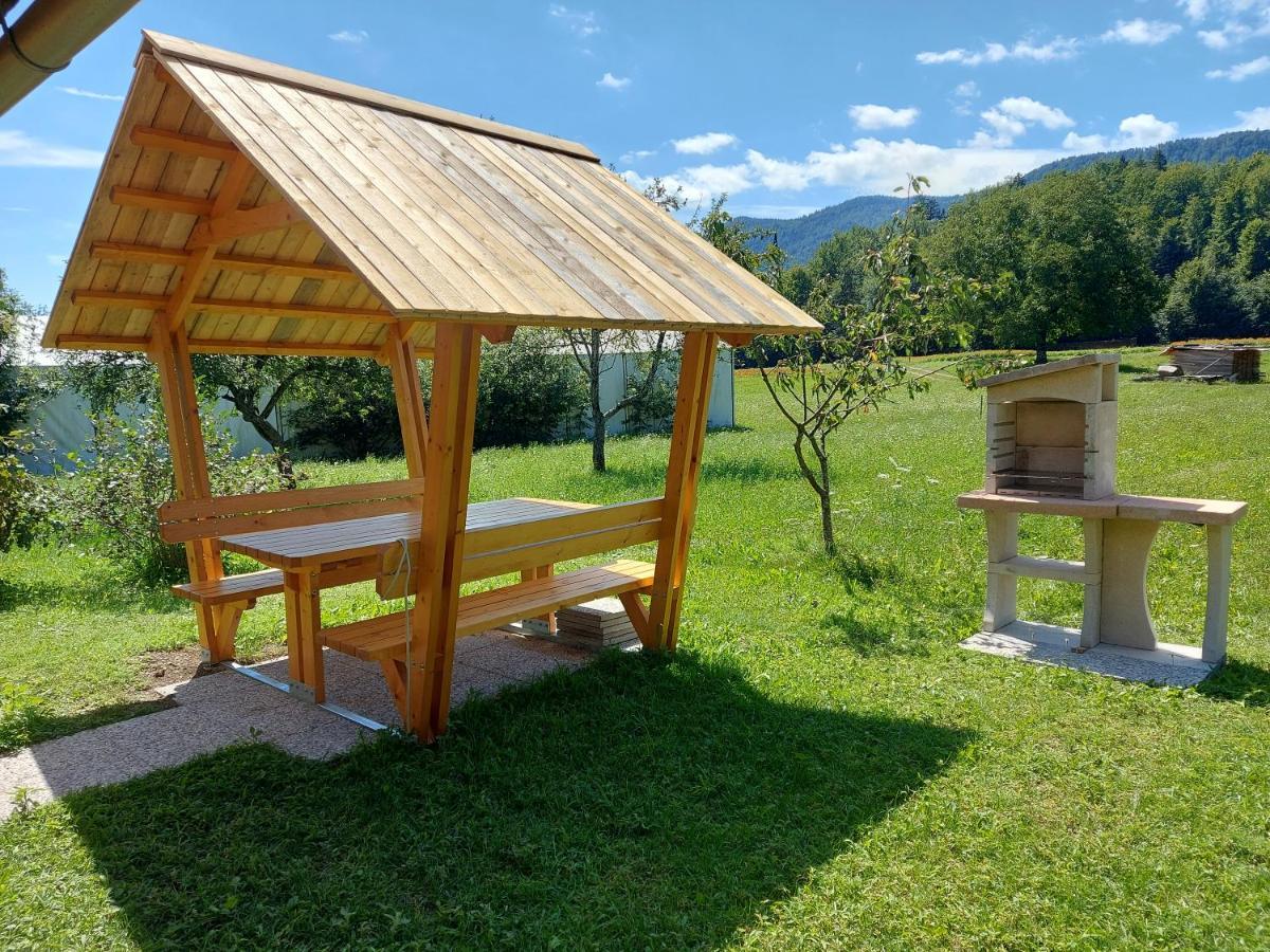 Apartma Markelj 라도블리차 외부 사진
